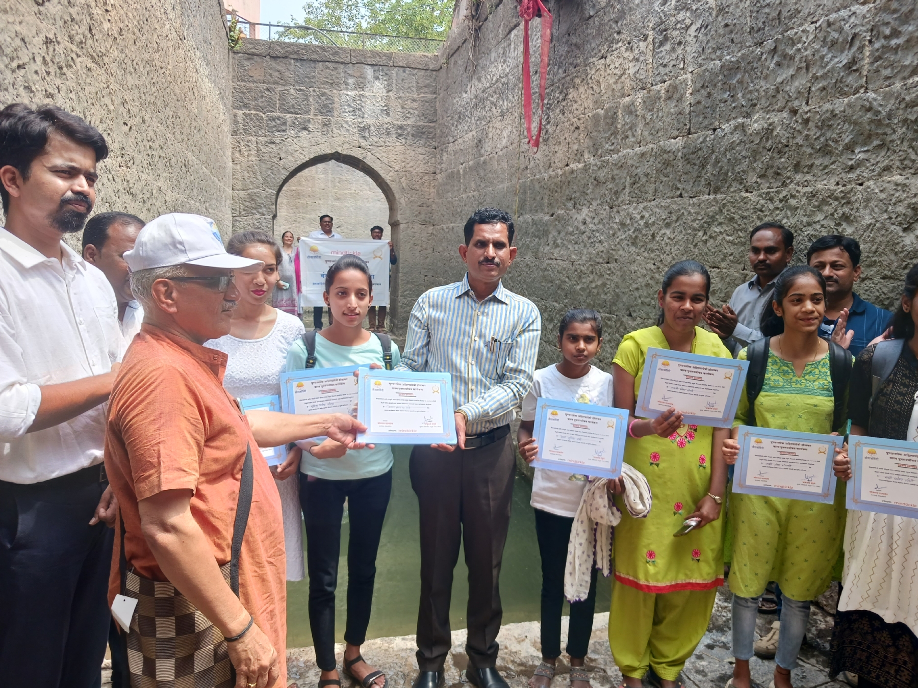 Bangali Barav Felicitation